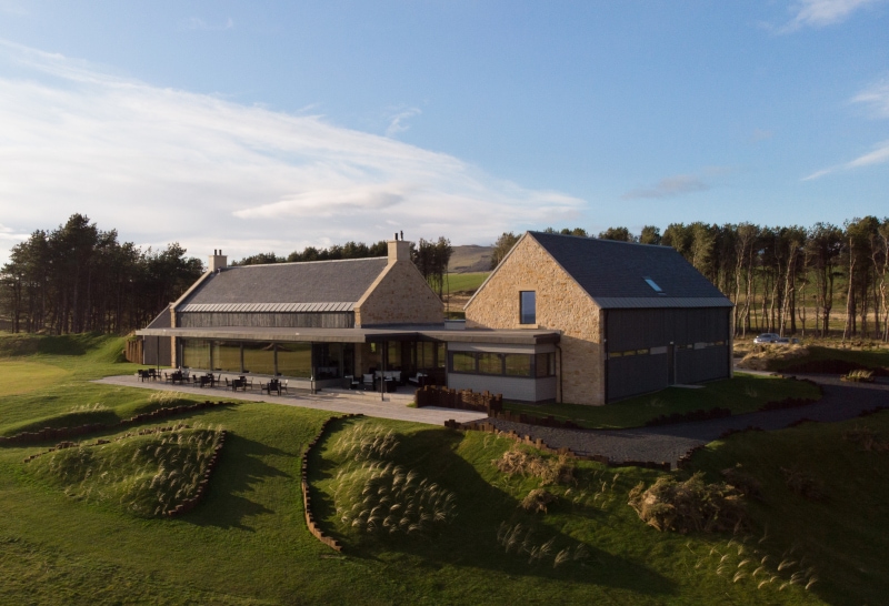 Dumbarnie top Clubhouse